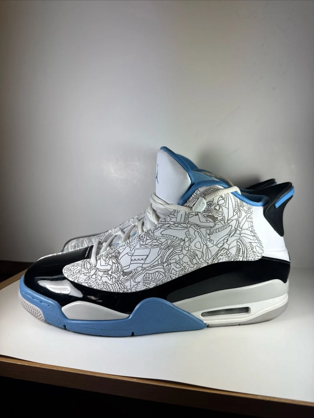 Air Jordan Dub Zero Legend Blue Size 12 Men’s White/University Blue Sneakers